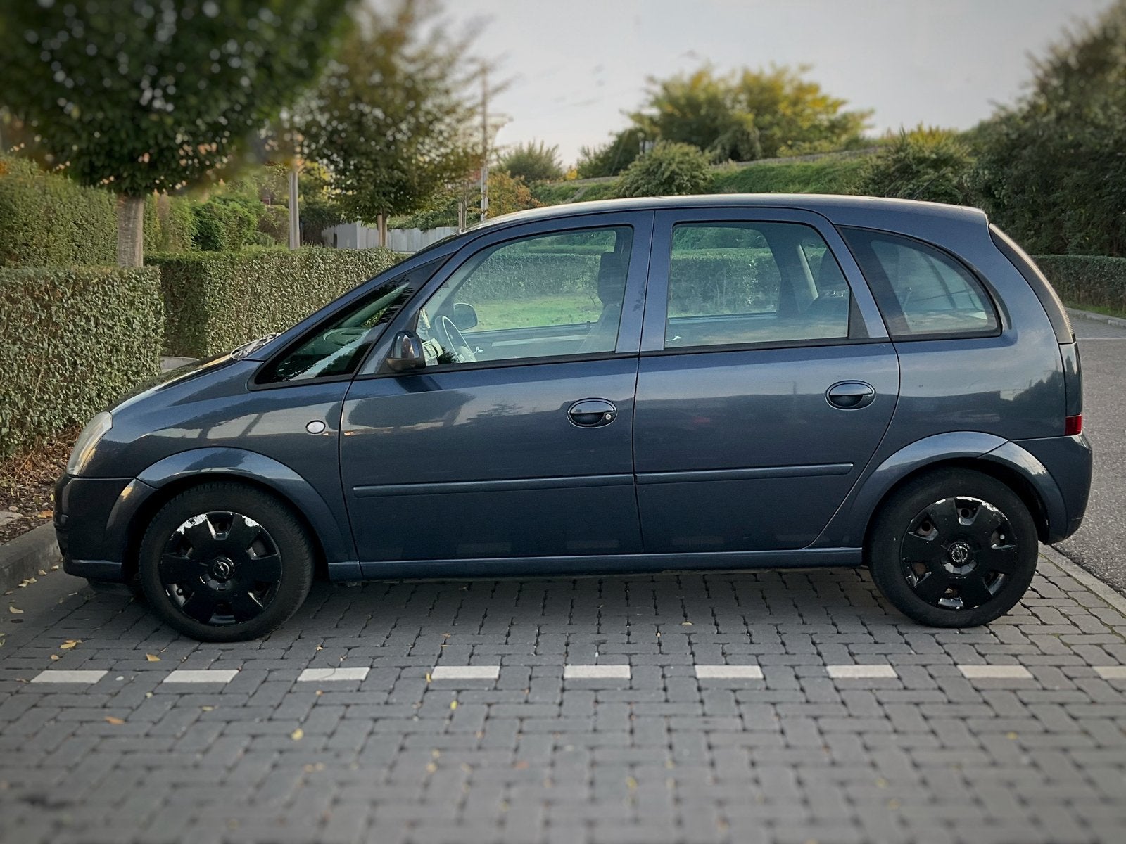 Opel Meriva avec CARPLAY/ANDROID, Autos, Volant multifonction, Boîte manuelle, 5 portes, 5 places