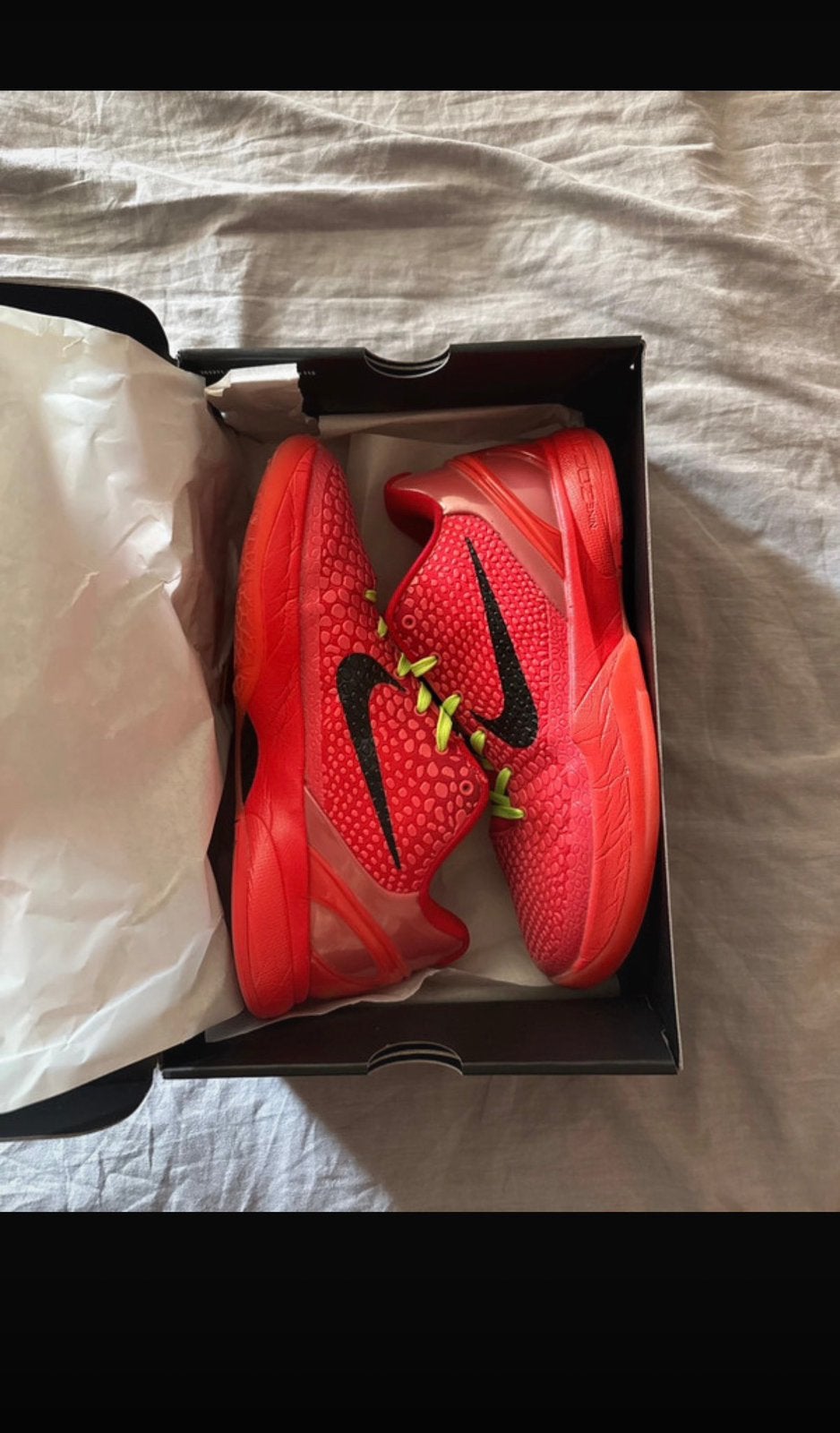 Kobe 6 Reverse Grinch, Sport en Fitness, Ophalen of Verzenden, Zo goed als nieuw