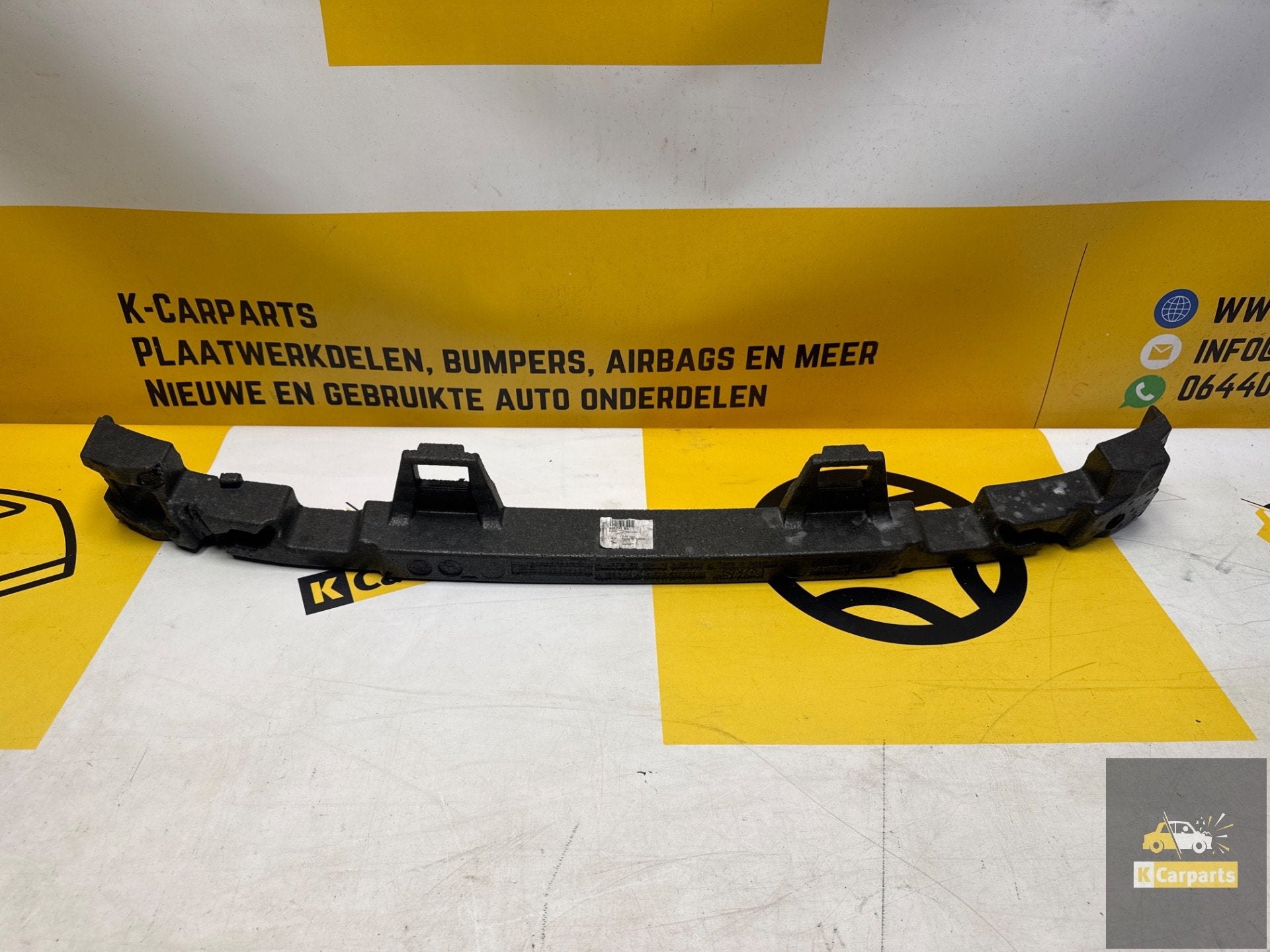 Mousse de pare-chocs AUDI A1 Sportback 82A807251, Autos : Pièces & Accessoires, Info@fabrikant.eu, Fabrikant BV, Fabrikantstraat 1
1000 AA  Amsterdam, NL
