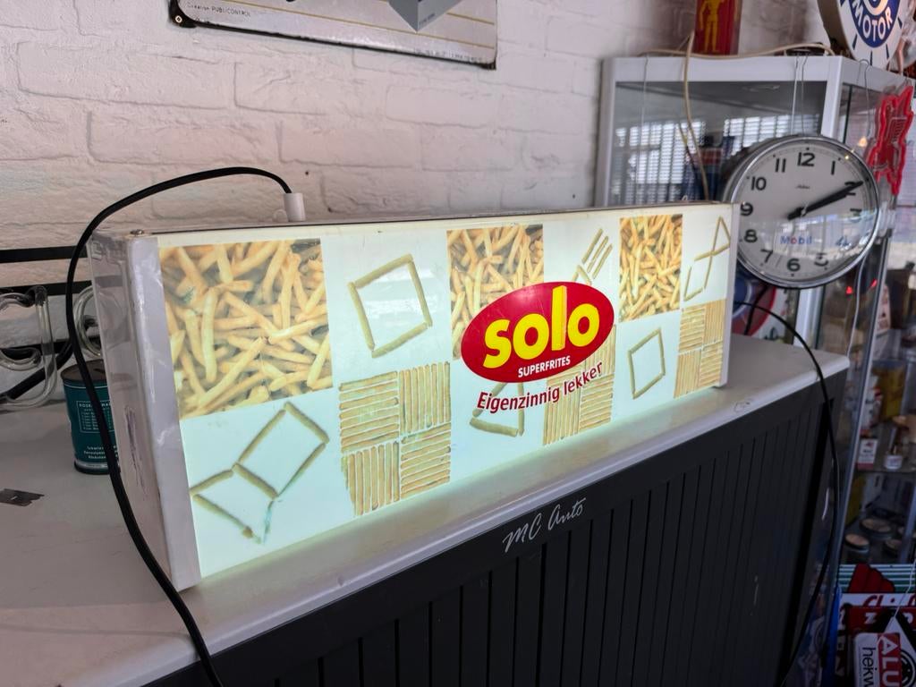 Solo Friet oude reclame lichtbak, Ophalen, Gebruikt, Lichtbak of (neon) lamp