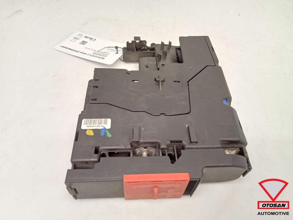 Mercedes C Klasse W204 Zekeringkast A2075402550, Gebruikt, Mercedes-Benz AG, Mercedes-Benz, Mercedesstrasse 120
70372  Stuttgart, DE