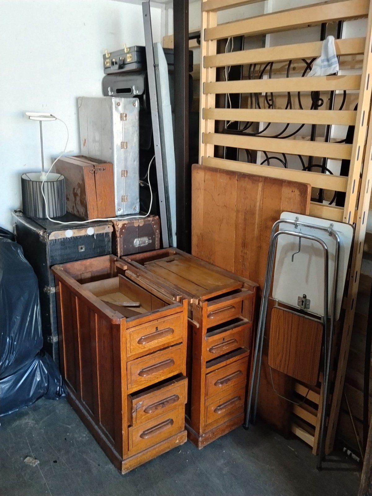 Oude bureau 3 delig, Ophalen