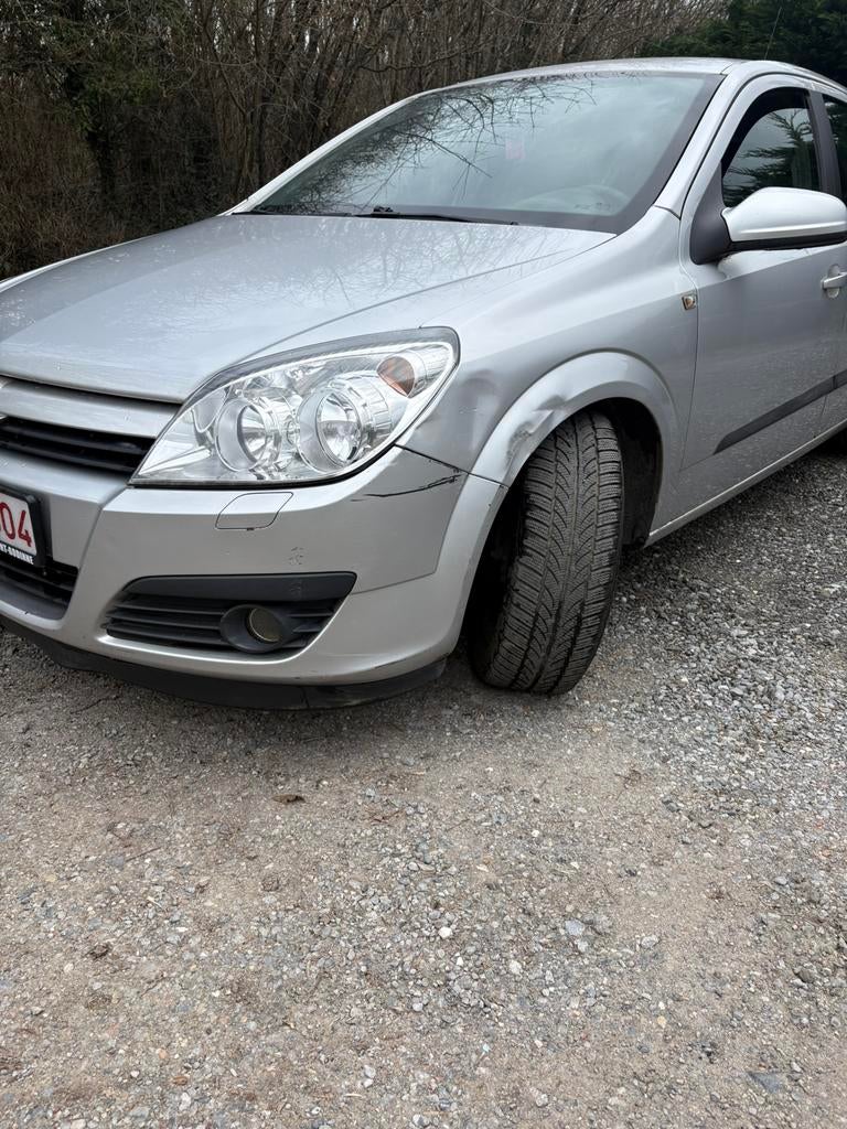 Opel astra h, Argent ou Gris, Achat, Boîte manuelle, Noir