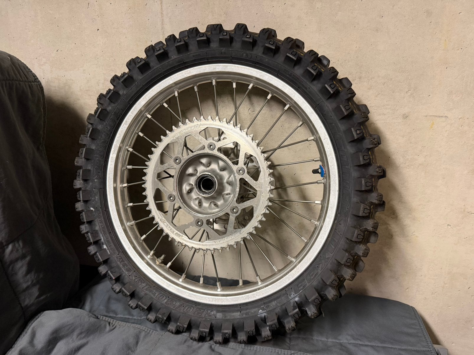 Achterwiel honda cr / crf, Motos, Enlèvement ou Envoi