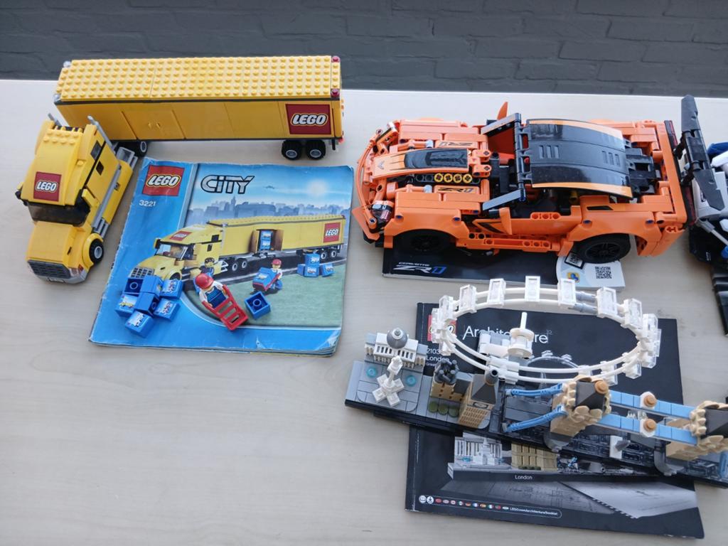 Lot lego slechts 100 euro !!!, Kinderen en Baby's, Speelgoed | Duplo en Lego, Lego, Architecture, Ophalen of Verzenden