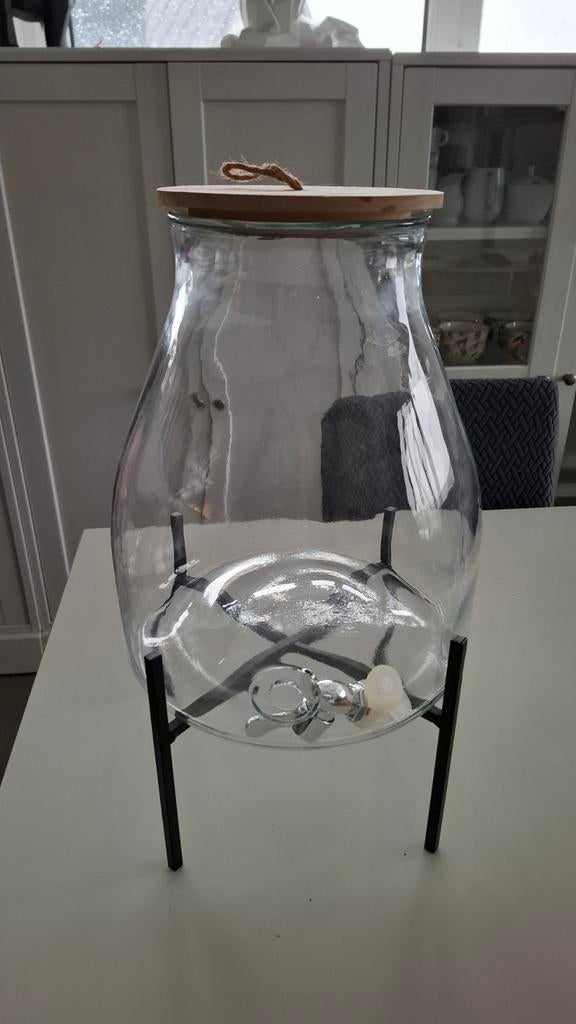Distributeur de boisson avec robinet, Enlèvement