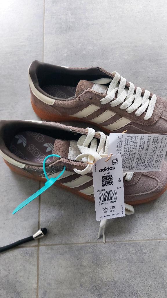 Adidas Spezial maat 36 nieuw, Ophalen of Verzenden, Nieuw, Sportschoenen
