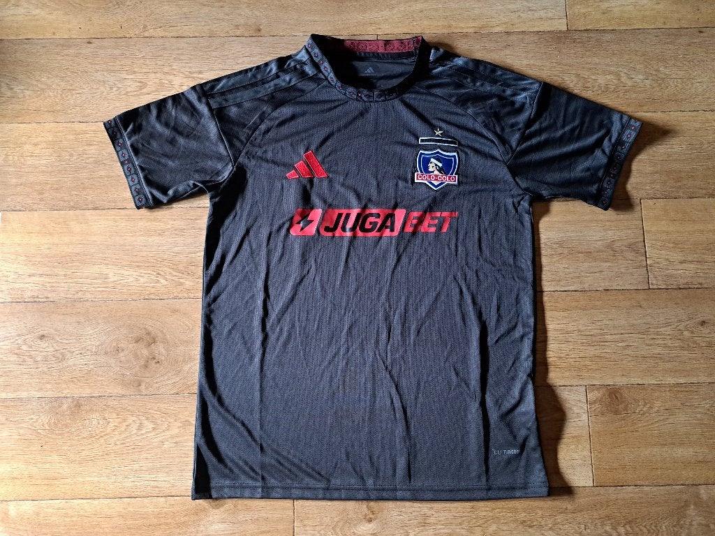 Colo Colo voetbalshirt, Sport en Fitness, Voetbal, Maat M, Ophalen of Verzenden, Zo goed als nieuw, Shirt