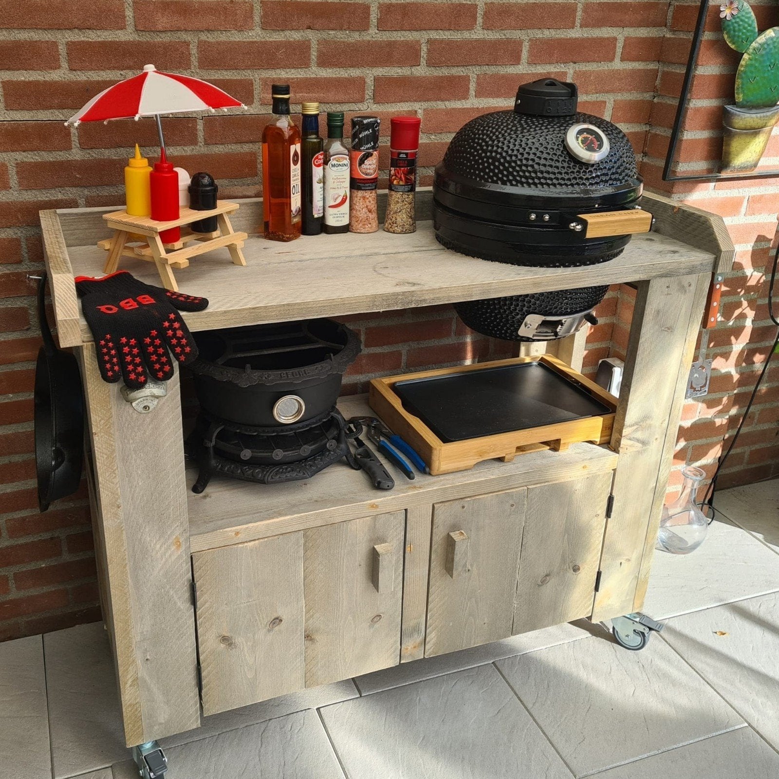 bbq tafels van steigerhout, Ophalen, Nieuw