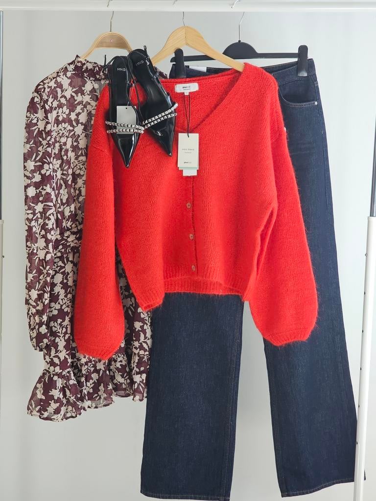 Starterspakket resell mogelijkheden NIEUWE kledij, Ophalen of Verzenden, Nieuw, Maat 38/40 (M)