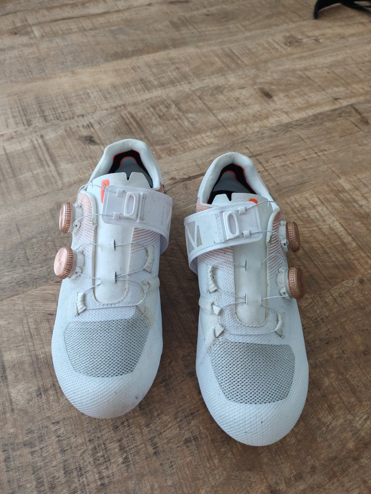 Dmt Kr0 Evo taille 42.5, Vélos & Vélomoteurs, Accessoires vélo | Vêtements de cyclisme, Comme neuf, Femmes, Enlèvement ou Envoi