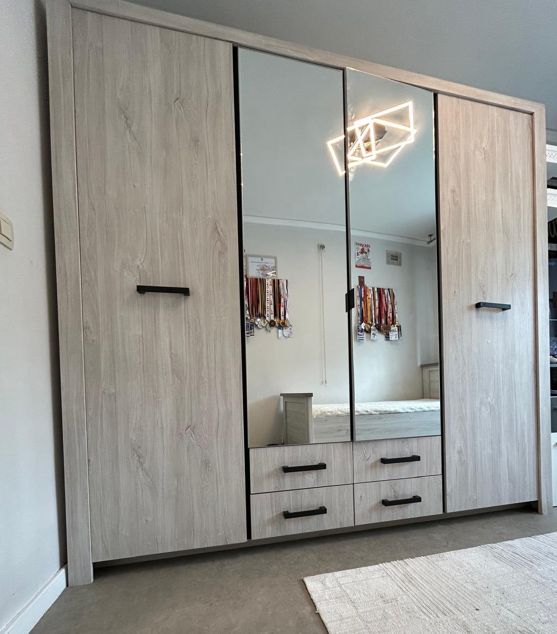 Garde-robes, Huis en Inrichting, Kasten | Kleerkasten, 200 cm of meer, Ophalen of Verzenden, Zo goed als nieuw, 200 cm of meer