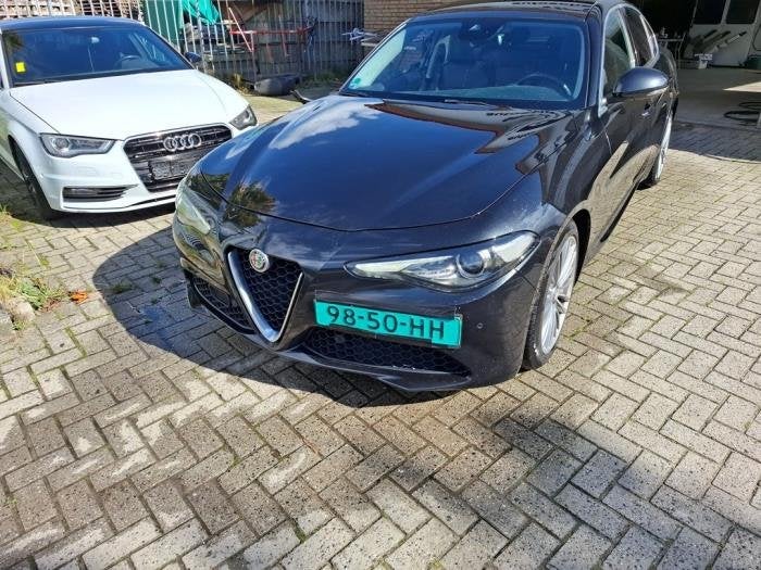 Voorkop compleet van een Alfa Romeo Giulia (408), Gebruikt, -, -, Ophalen of Verzenden
