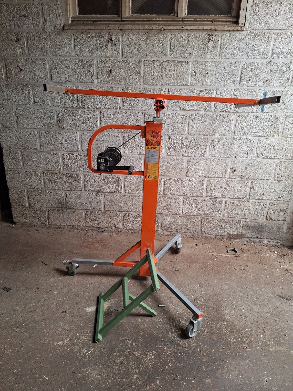 Levpano sur roulettes, Bricolage & Construction, Enlèvement, Comme neuf, Manuelle