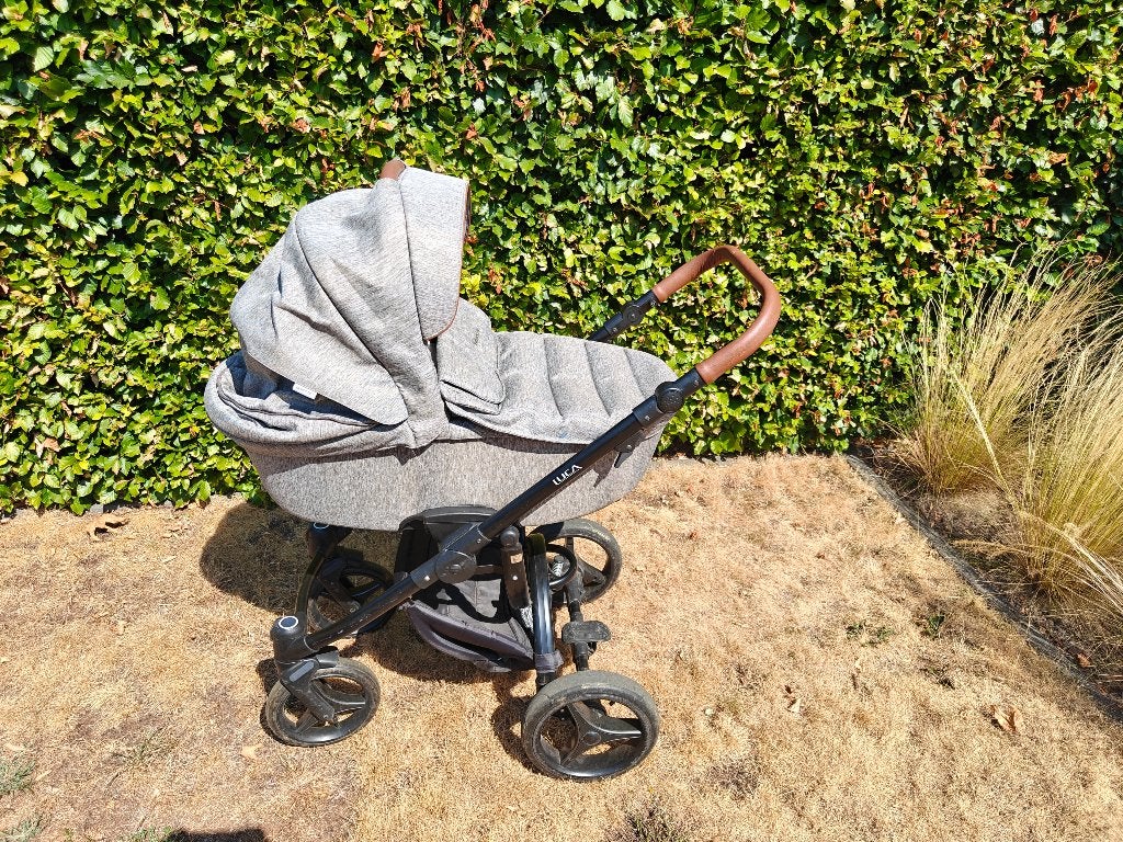 Onderstel met verwisselbare koets en buggy, Gebruikt, Luchtbanden, Combiwagen, Ophalen