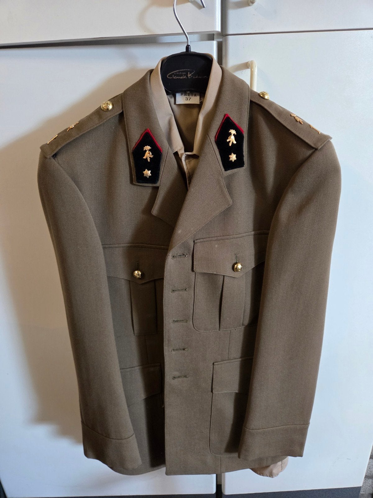 leger kleding / uniform, Ophalen