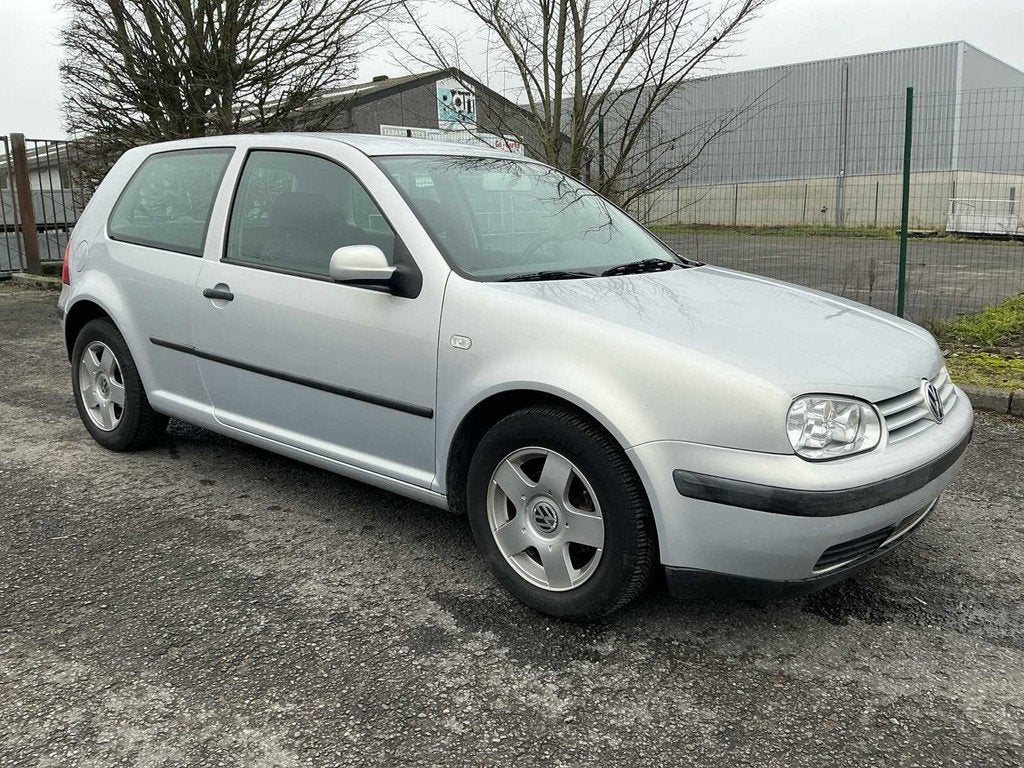 Volkswagen Golf 4 essence de 2000, Euro 2, Achat, Entreprise, Boîte manuelle