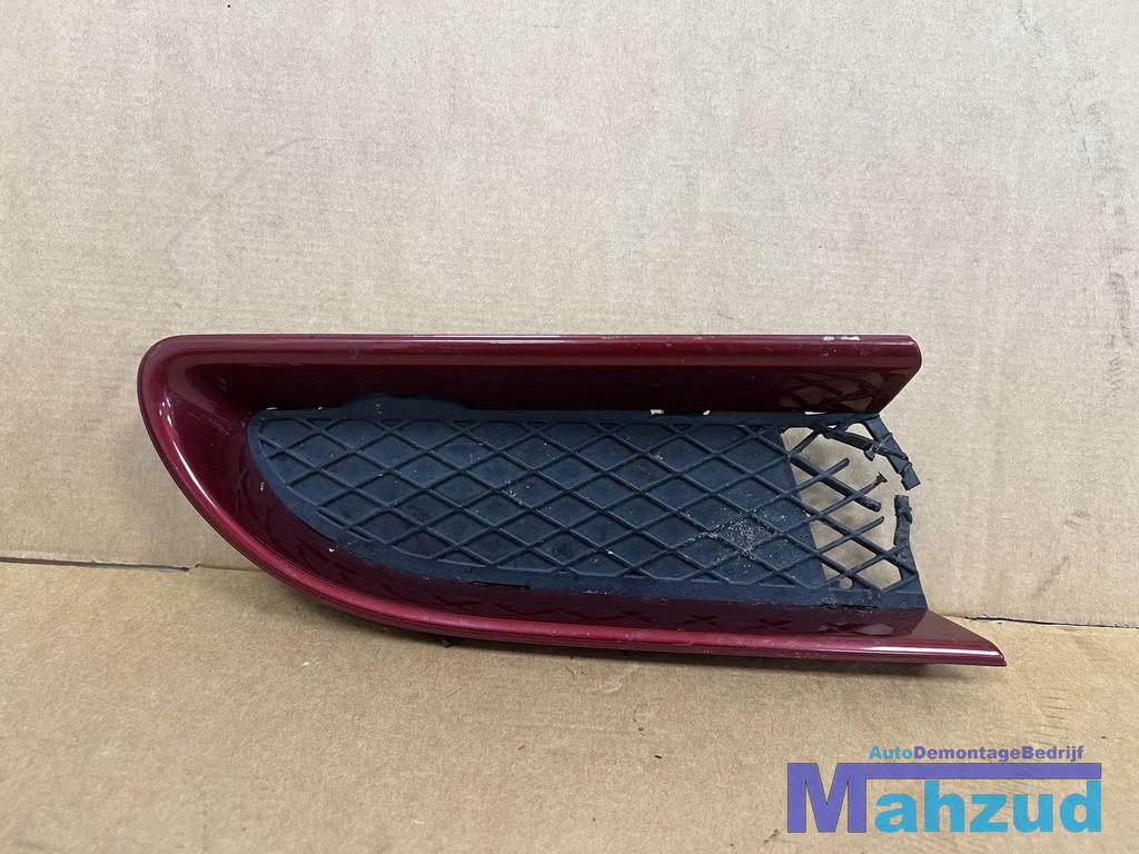 MERCEDES SLK R170 Rood rechts bumper rooster grille a1708851, Gebruikt, Mercedes-Benz AG, Mercedes-Benz, Mercedesstrasse 120
70372  Stuttgart, DE
