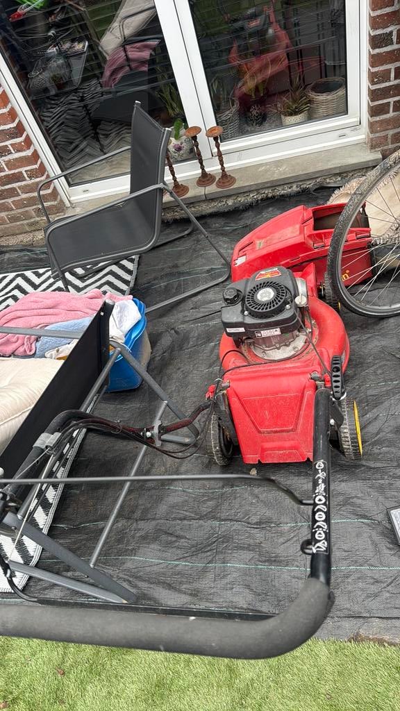 Grasmaaier met naft super goede staat, Ophalen, Zo goed als nieuw