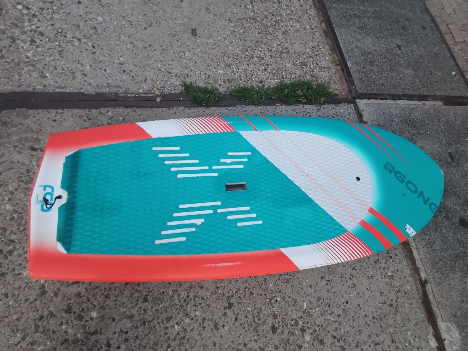 wingfoilboard 105 liter Gong, Watersport en Boten, Ophalen, Gebruikt, Wingsurf-board