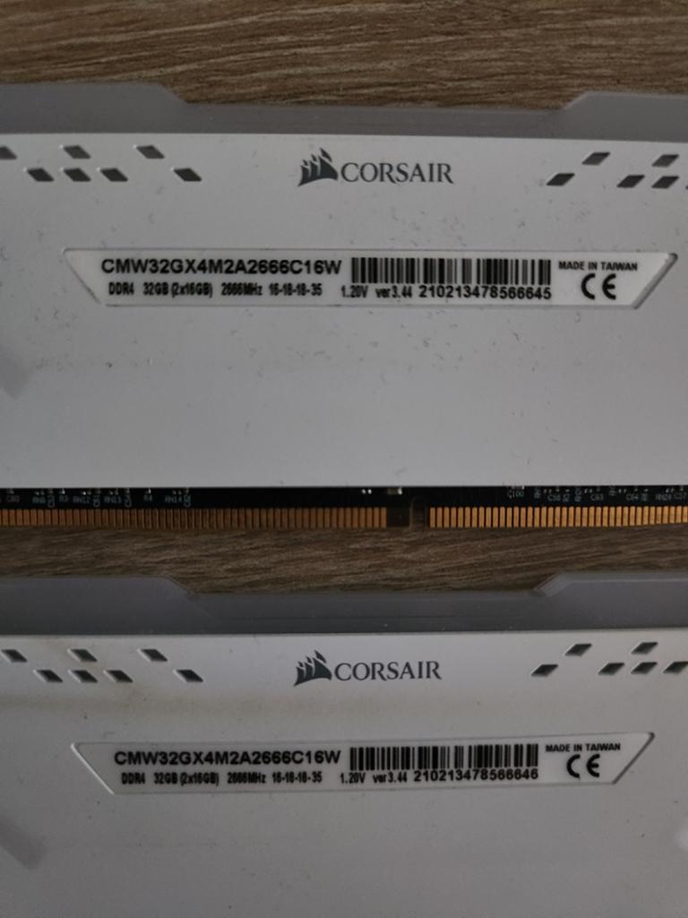 RAM Corsair Vengeance RGB PRO 32GB 2666Mhz (2x16Gb) DDR4, Computers en Software, RAM geheugen, Ophalen, DDR4