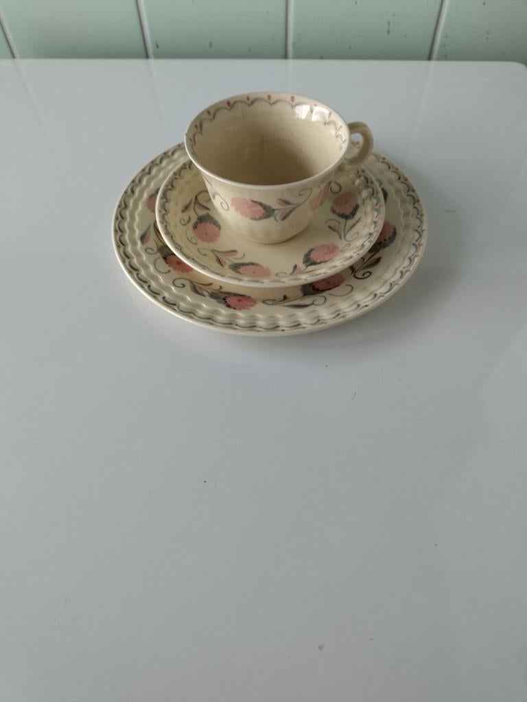 12 Delig Servies Porselein AFHALING LEES BESCHRIJVING, Huis en Inrichting, Keuken | Servies, Gebruikt, Compleet servies, Overige stijlen