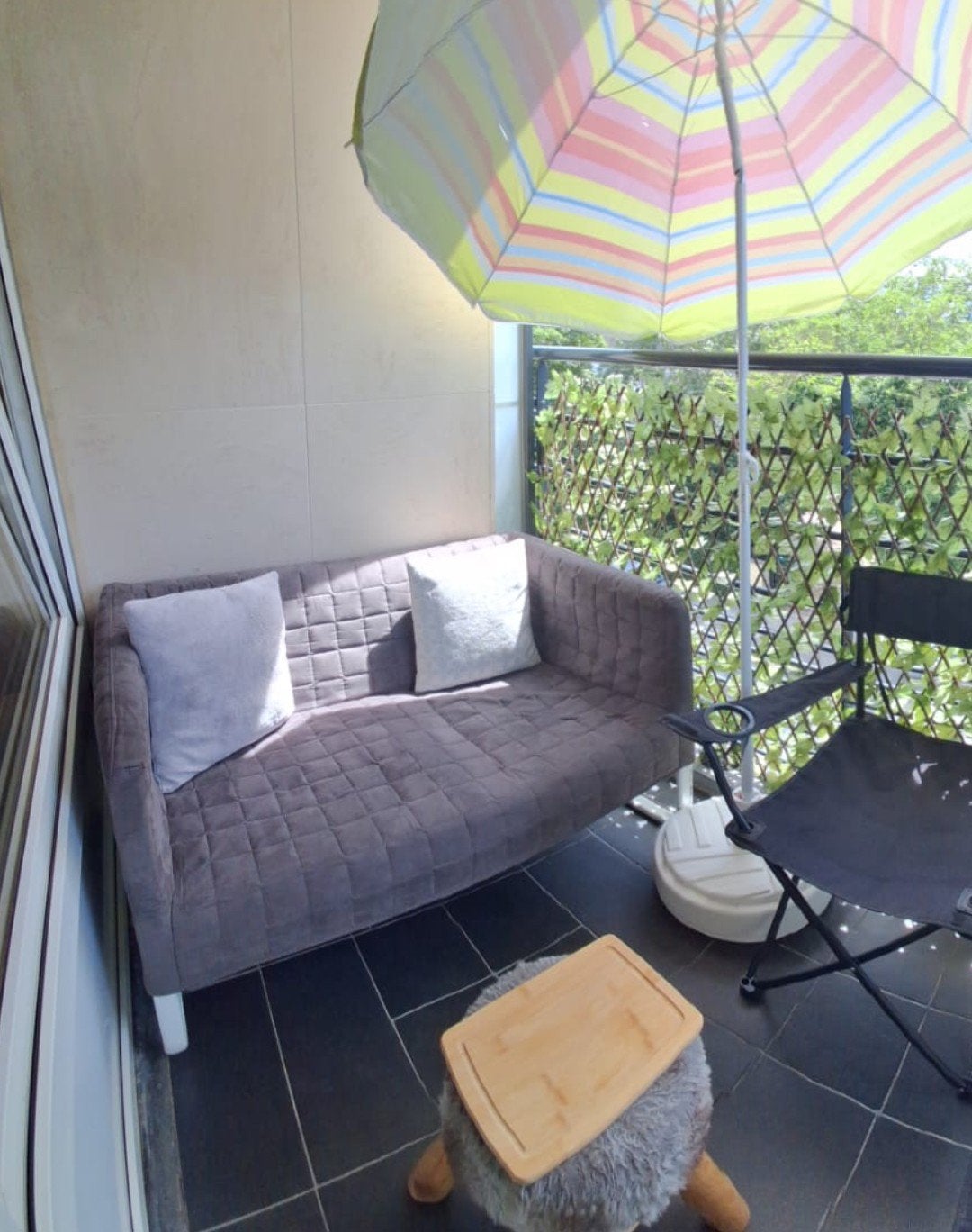 Fauteuil Ikea, Enlèvement