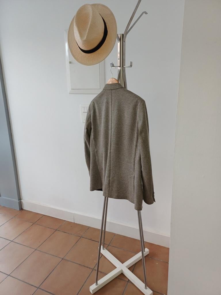 Porte manteau, Enlèvement