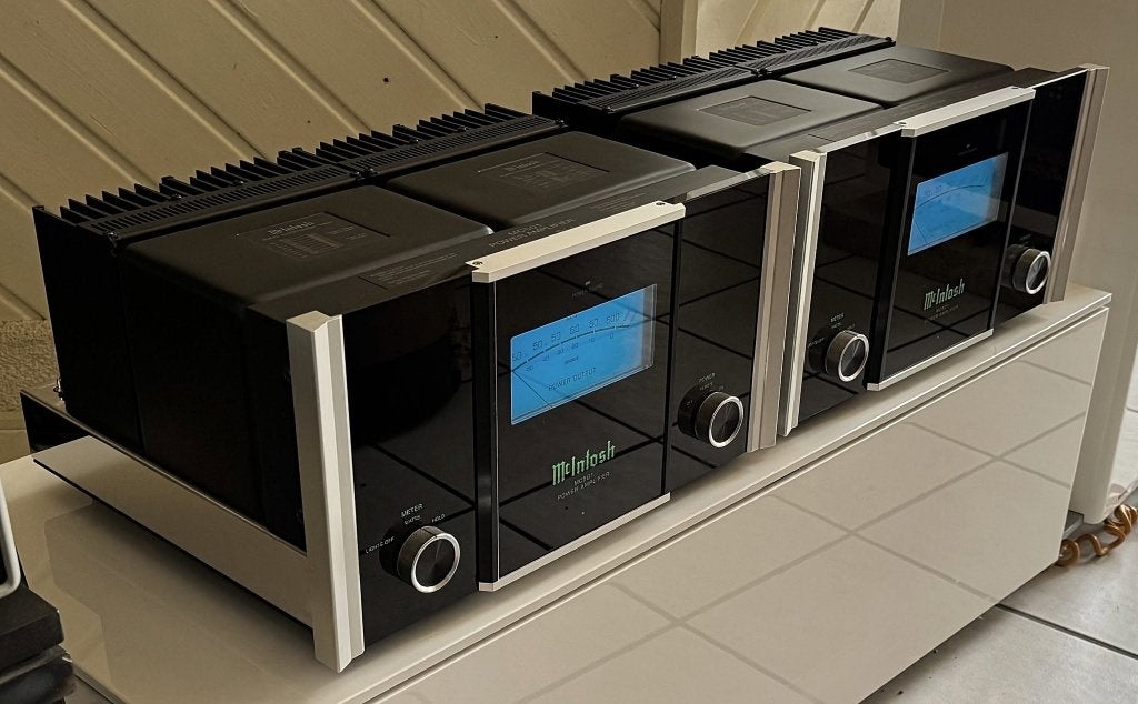 McIntosh   mc  501  mono blokken, Zo goed als nieuw, 120 watt of meer, Stereo, Ophalen
