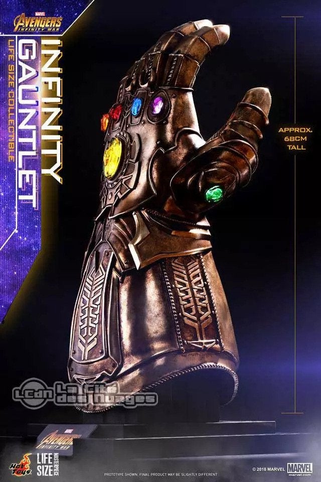 Hot Toys Infinity Gauntlet life size 1/1, Ophalen, Zo goed als nieuw
