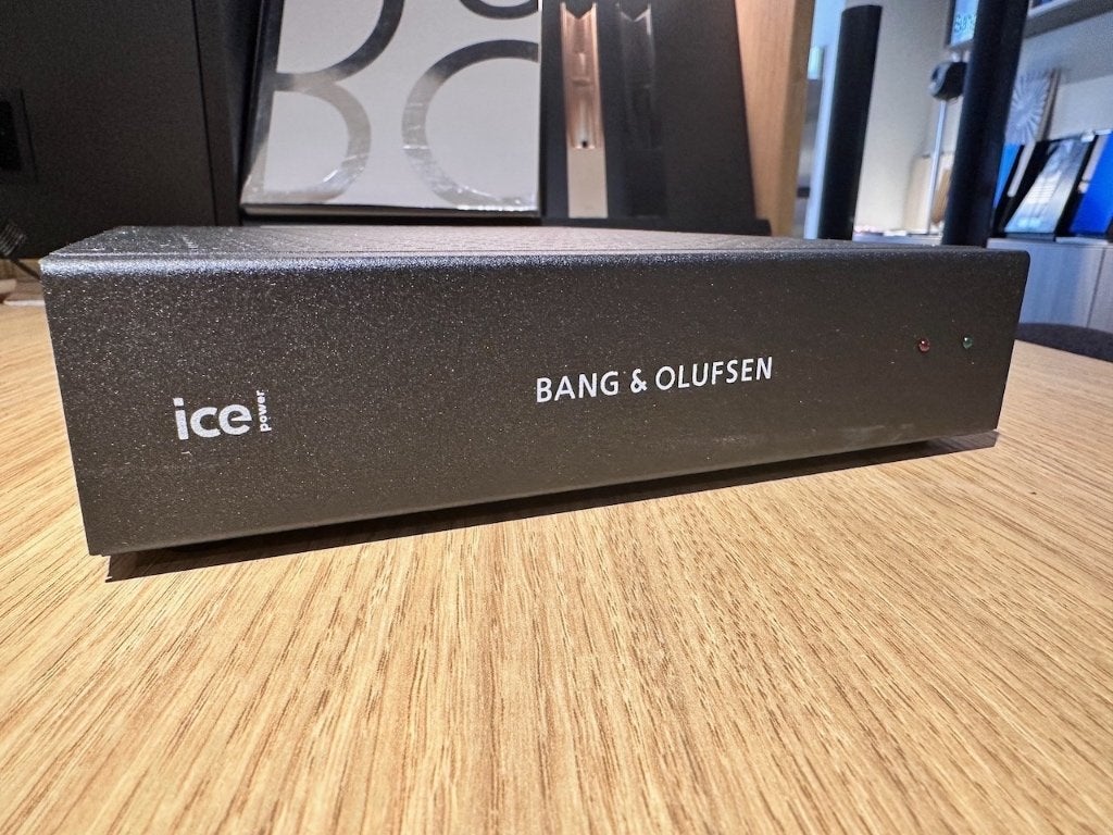 Bang & Olufsen BeoAmp 2 ICEpower versterker 2x100 watt - B&O, Overige merken, Info@bang-olufsen.dk, Ophalen of Verzenden, Zo goed als nieuw