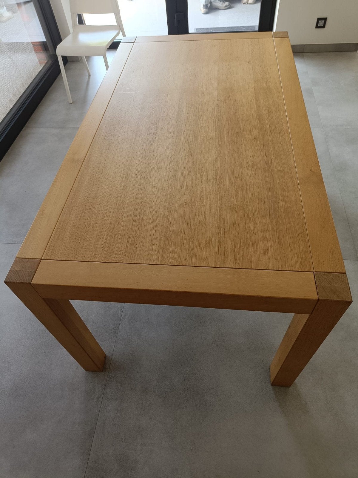 Eetkamer tafel en kast in eik fineer., Ophalen