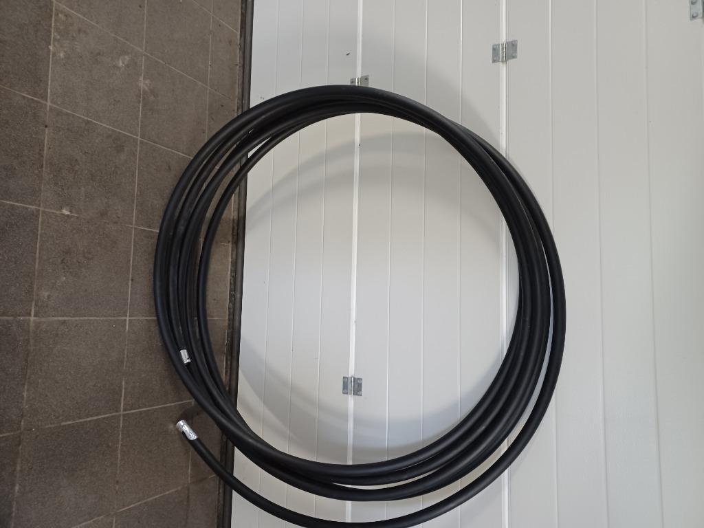 PE buis versterkt voor water. 1". Nog 20m. 3€ per meter., Doe-het-zelf en Bouw, Buizen en Afvoer, Nieuw, Rechte buis, Overige materialen