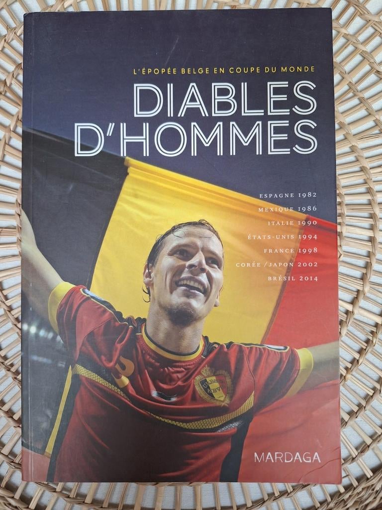 DIABLES D'HOMMES - Diables rouges, Livres, Enlèvement ou Envoi, Comme neuf