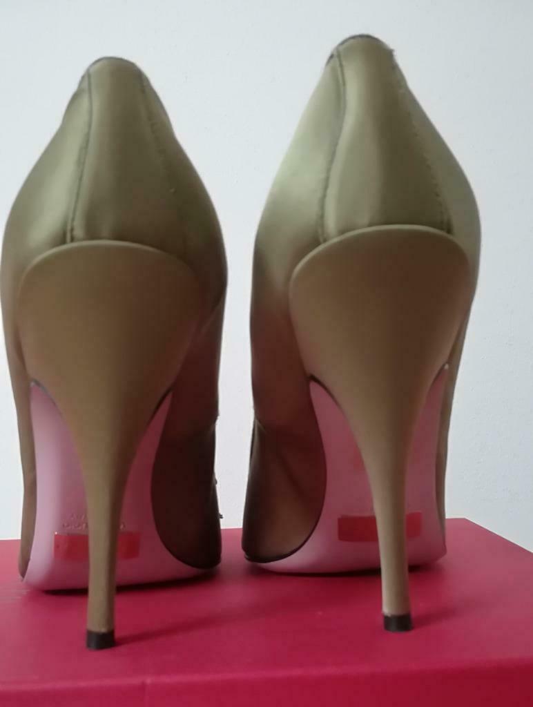 928 * RED VALENTINO authentieke hoge hakken (40), Kleding | Dames, Pumps, Overige kleuren, Verzenden, Nieuw