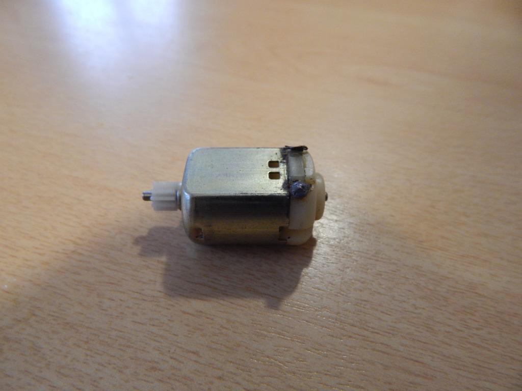 Modeltreinmotor met tandrad H0 afgeplat, Overige merken, Gebruikt, Ophalen of Verzenden, Gelijkstroom