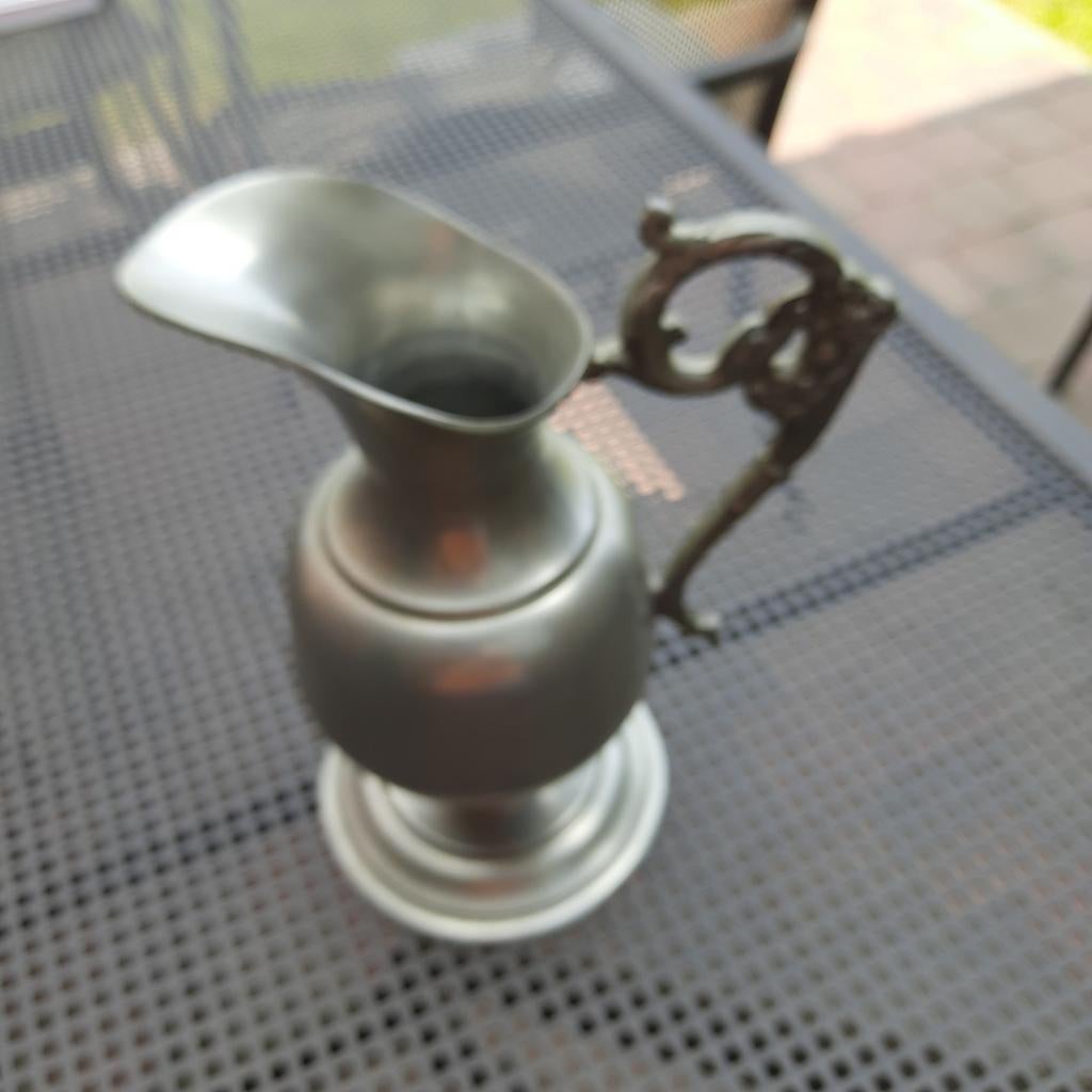 VASE/CRUCHE EN ÉTAIN ANTIQUE. Très JOLIE !, Enlèvement