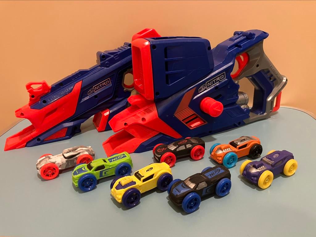Nitro Nerf avec 7 voitures, Enlèvement ou Envoi, Comme neuf