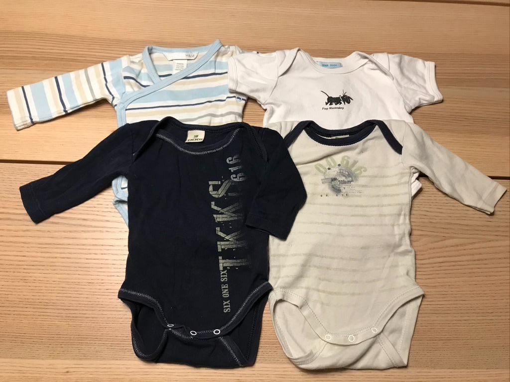 Lot de 4 bodies 0-3 mois 50-62 cm, Enlèvement, Utilisé, Garçon, Vêtements de nuit ou Sous-vêtements