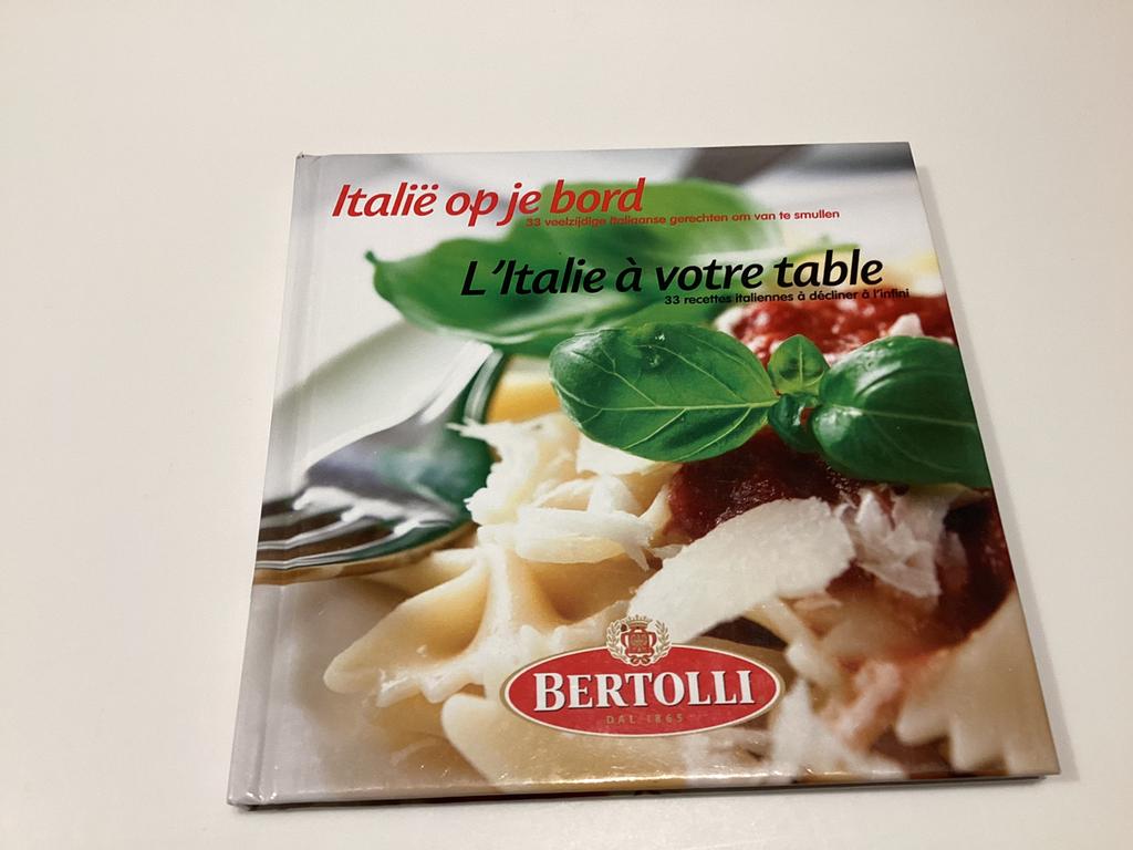 Italie op je bord , 33 Italiaanse gerechten om vn te smullen, Ophalen, Nieuw