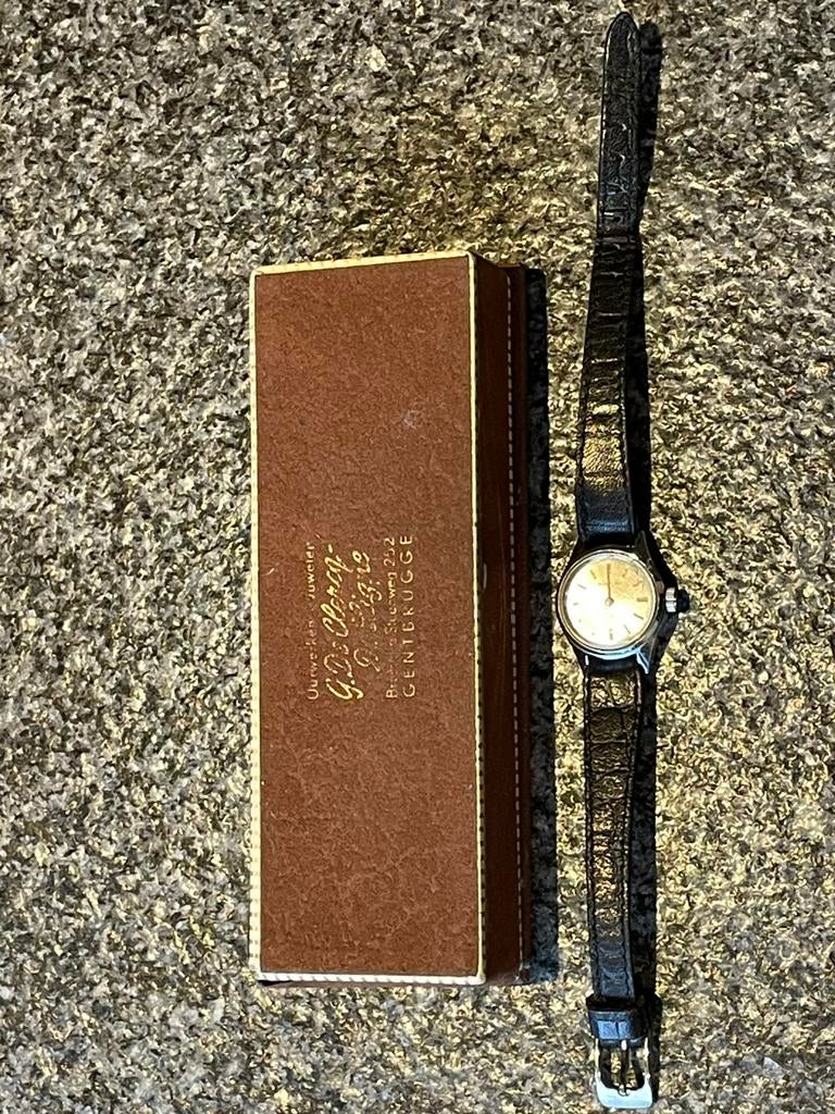 Oude dameshorloge pontiac 1962, Handtassen en Accessoires, Horloges | Dames, Ophalen of Verzenden, Zo goed als nieuw