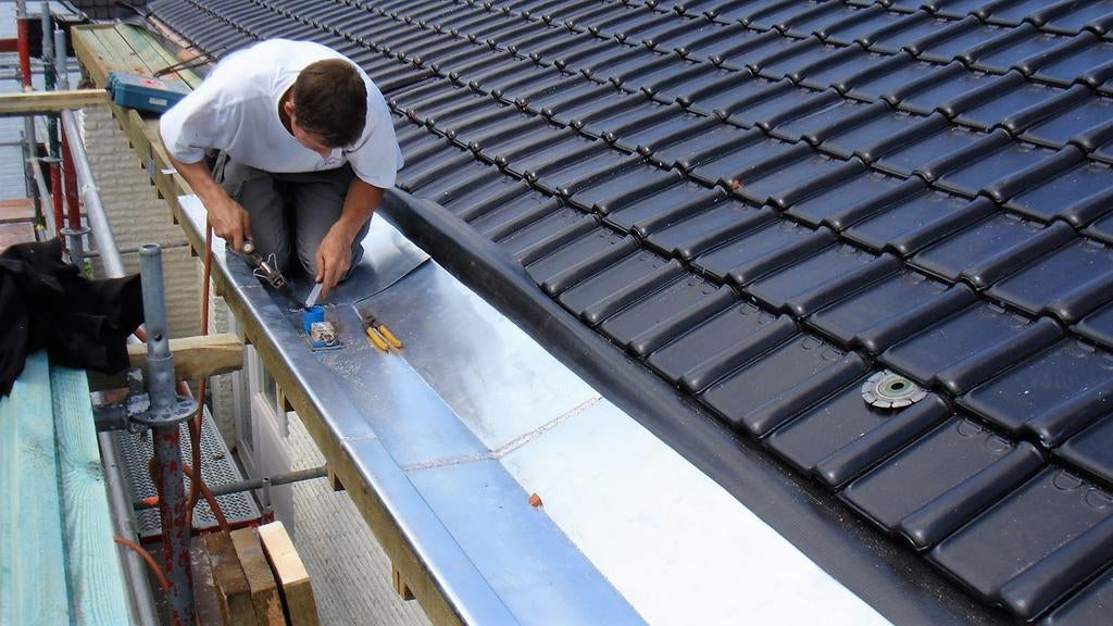 Toiture, corniche,Platforme ,zinguerie , roofing, Enlèvement ou Envoi, Comme neuf