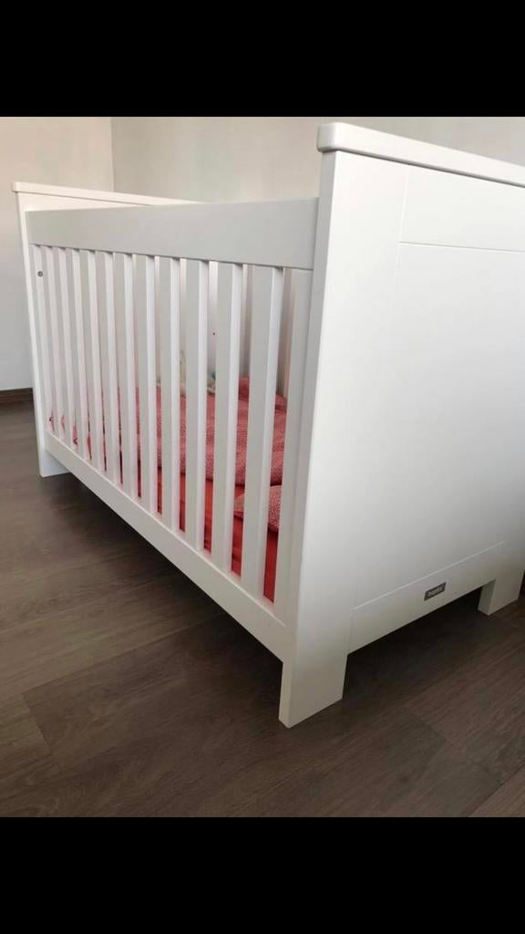 Bed Bopita Cobi en commode Bopita cobi 3 laden/1deur, Kinderen en Baby's, Kinderkamer | Complete kinderkamers, Gebruikt, Jongetje of Meisje