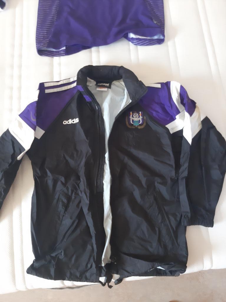 K-way Adidas RSCA Anderlecht, Comme neuf, Enlèvement, Vêtements de sport ou Maillots de bain, Adidas