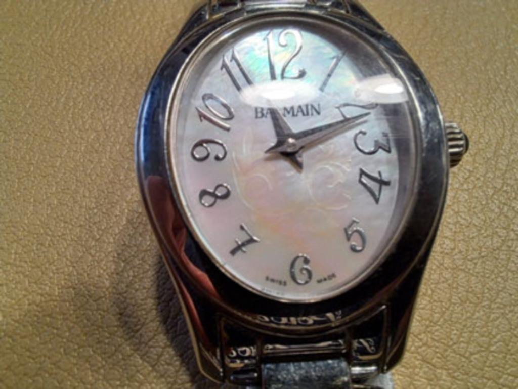 Damesuurwerk, Handtassen en Accessoires, Staal, Staal, Polshorloge, Zo goed als nieuw
