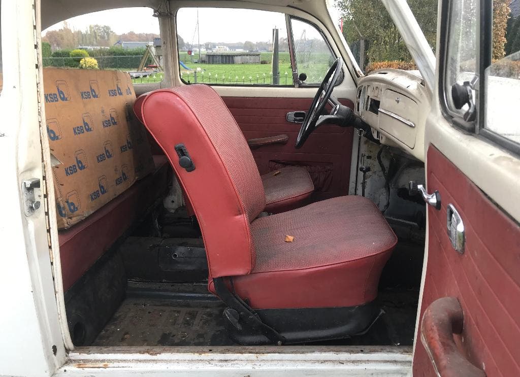 Keiharde VW Kever 1967 met schuifdak, foto 6