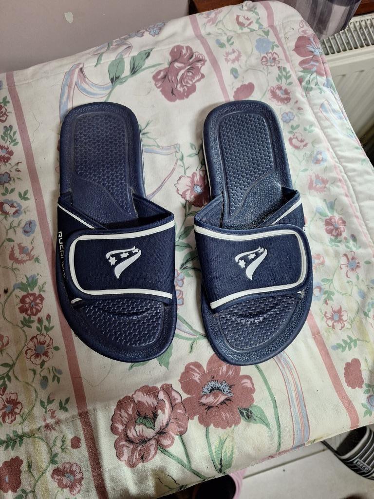 Chaussons de bain Rucanor 40, Neuf, Enlèvement ou Envoi, Bleu, Sandales de bain