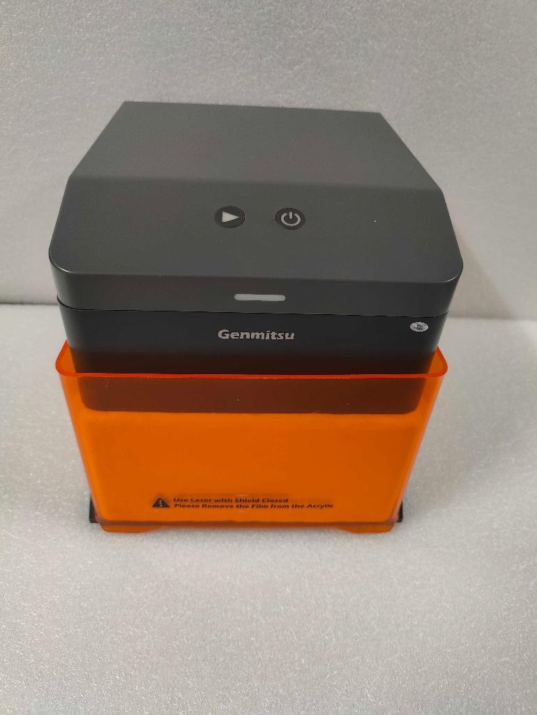 Genmitsu Lasergraveermachine - Kiosk Alpha, Hobby en Vrije tijd, Ophalen, Zo goed als nieuw