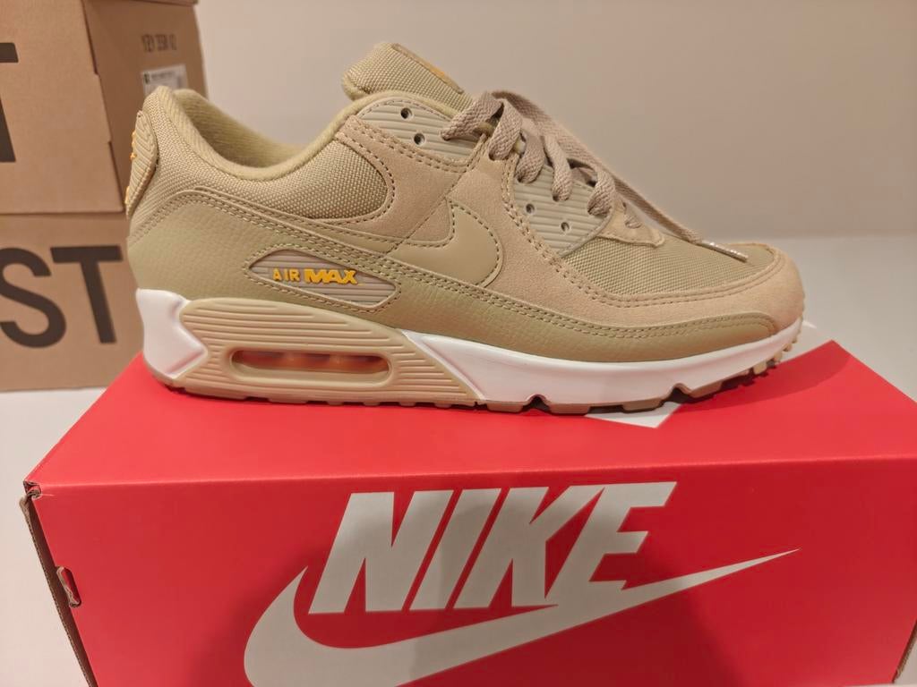 Yeezy's et airmax 90 a vendre, Enlèvement