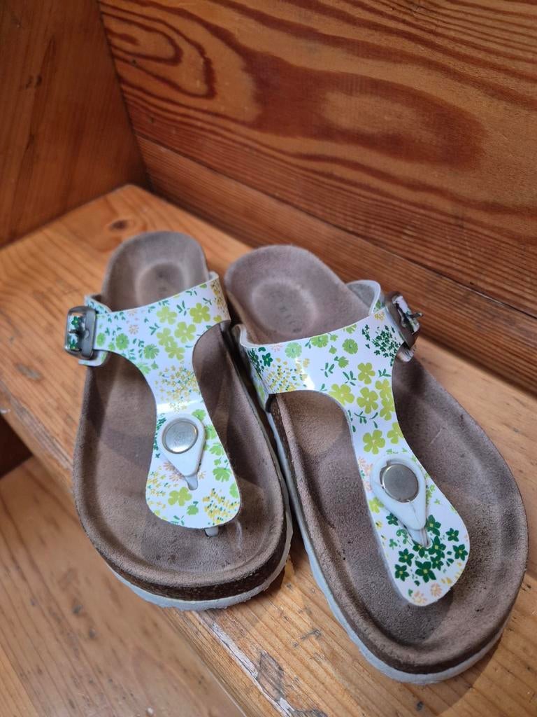 Teenslippers Milo&Mila maat 33, Meisje, Zo goed als nieuw, Ophalen, Milo & Mila